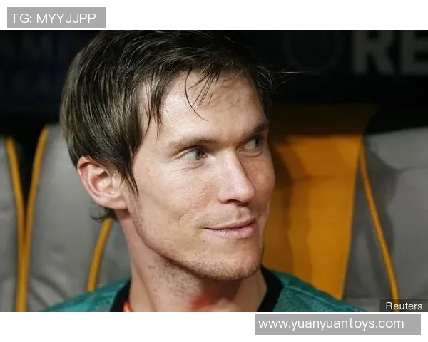 白俄罗斯足球球星猜测与讨论 揭开神秘面纱寻找真实身份