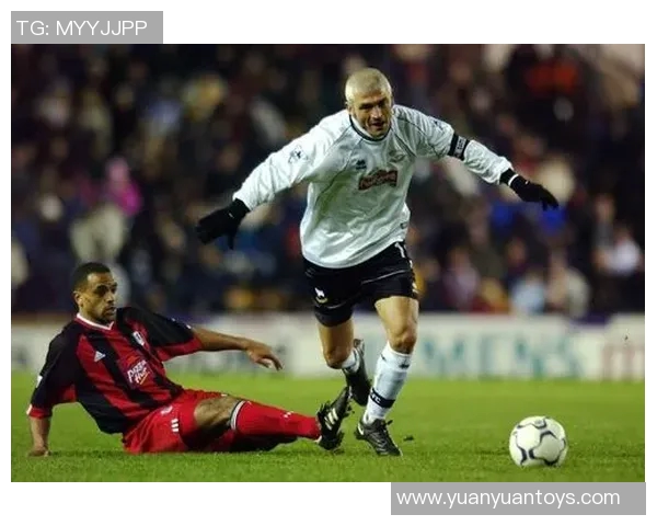 白头翁足球球星是谁 揭秘这位传奇球员的非凡成就与影响 白头翁足球球星是谁 揭秘这位传奇球员的非凡成就与影响