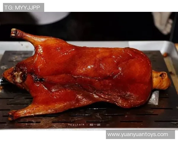 足球巨星聚餐趣事曝光 众人惊叹他独爱烧鸭展现地道中国味 足球巨星聚餐趣事曝光 众人惊叹他独爱烧鸭展现地道中国味